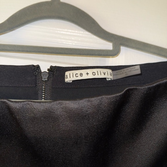 Alice + Olivia Elana Mini Skirt Crystal Trim - Picture 5 of 5